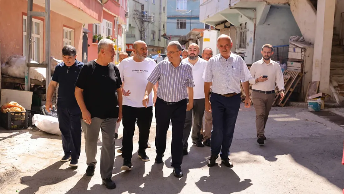 Başkan İhsan Kurnaz mahalle ziyaretleriyle hizmeti yerinde denetliyor