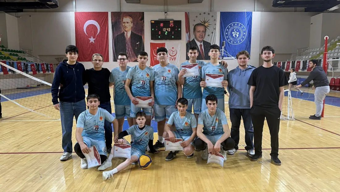 Çarşamba’da Okul Sporları voleybol heyecanı sona erdi