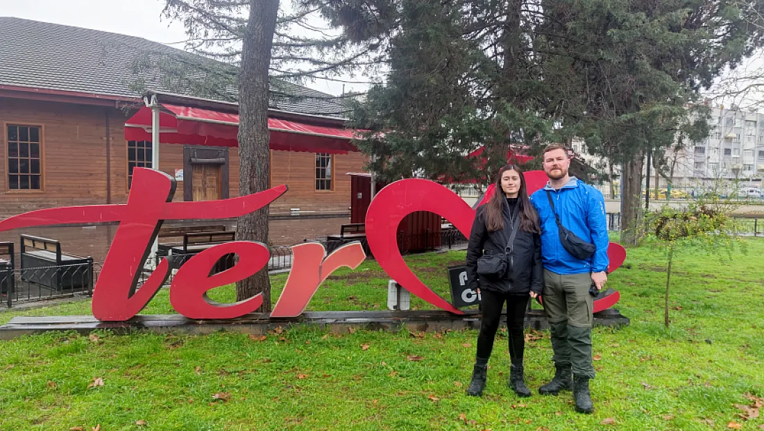 İngiltere’den Vietnam’a Yürüyen Gezginler Terme’ye Ulaştı