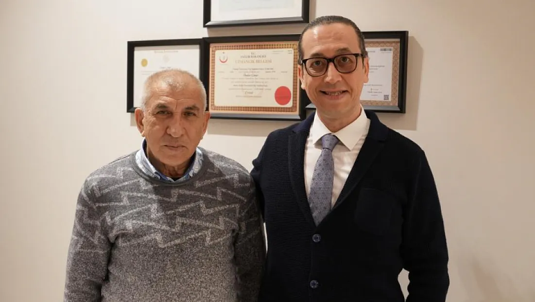 Karın şişliği ile gittiği hastanede karnından 2 litre idrar çıktı