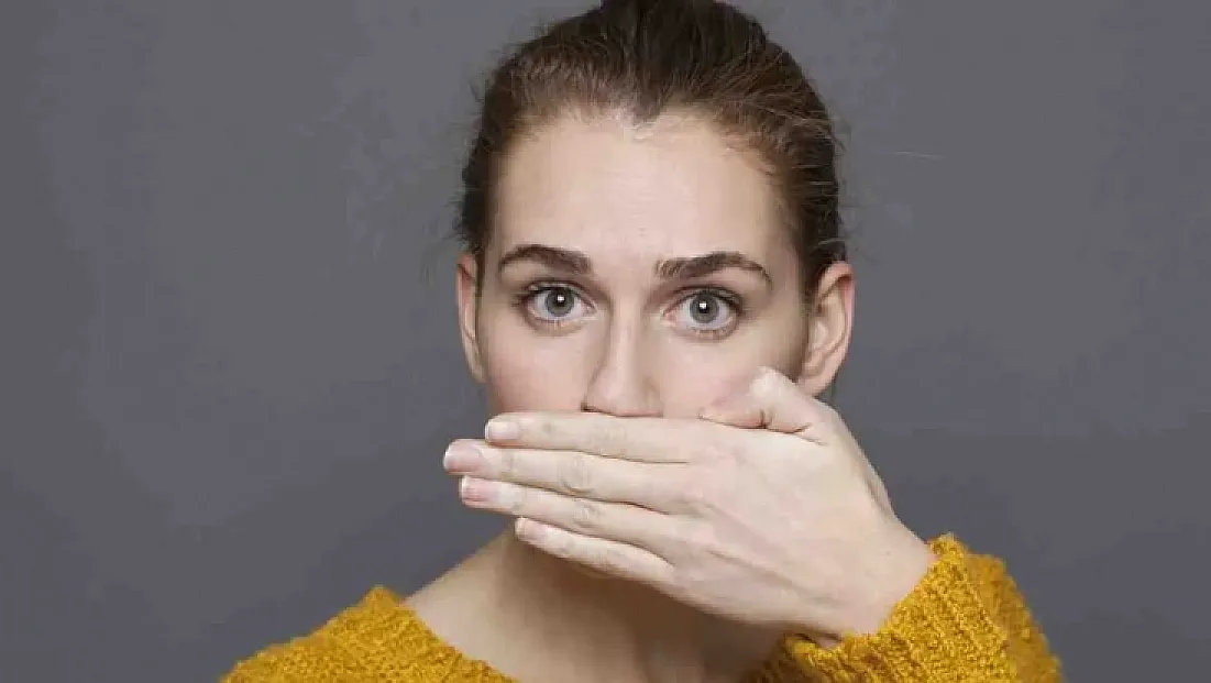 Ramazanda oruçluyken ağız kokusu neden olur? koku nasıl giderilir?