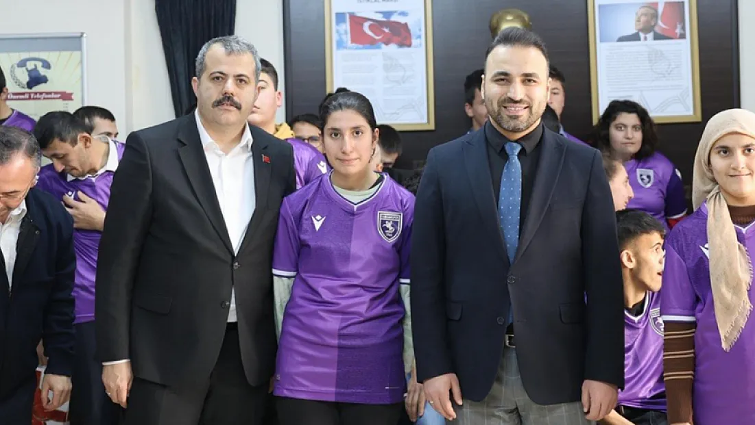 Samsun'da öğrencilere anlamlı hediye