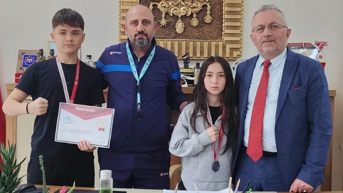 Tekkeköy Proje İmam Hatip’ten çifte gurur! Muay Thai’de il birinciliği ve ikinciliği geldi