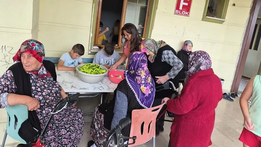 Miniklerle büyükler kış hazırlığında buluştu