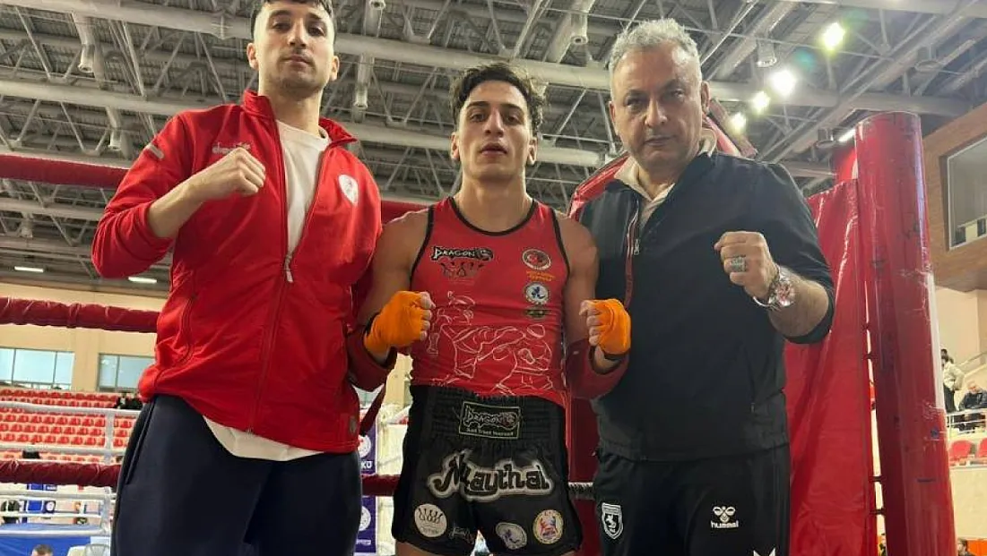 OMÜ Muay Thai Takımı Türkiye Şampiyonası’ndan çifte madalya ile döndü
