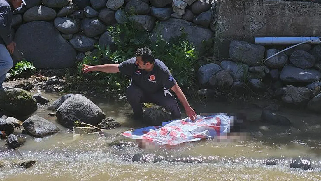 Piknik faciayla son buldu: Köprüde egzersiz yaparken dereye düşen genç yaşamını yitirdi