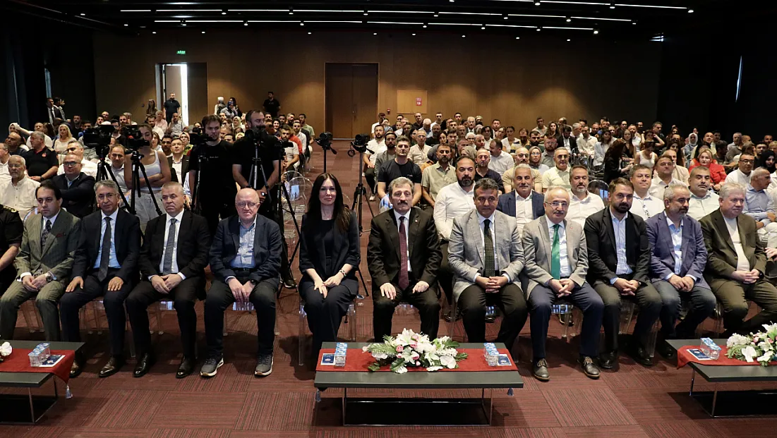 Samsun'da bağımlılıkla mücadelede medyanın rolü masaya yatırıldı