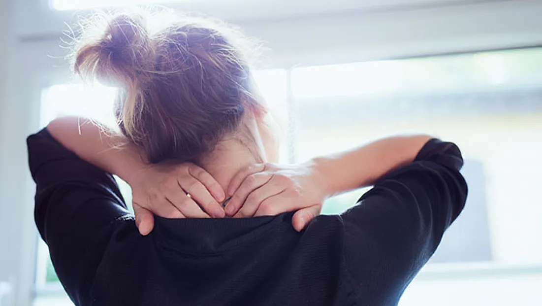 Uykuya dalarken neden aniden irkiliriz?