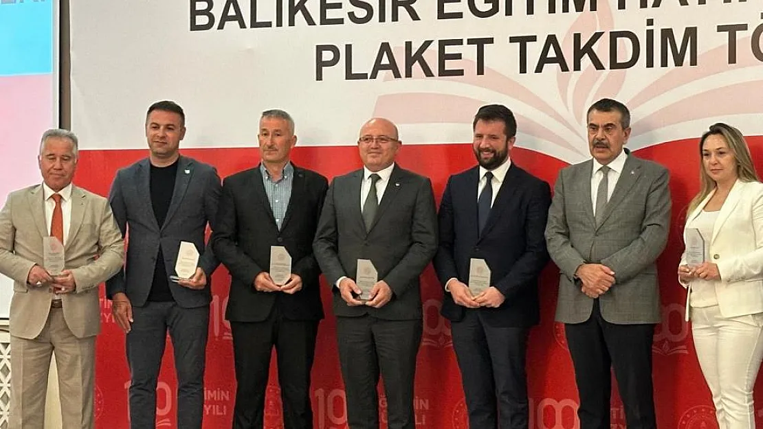 Eğitime destek veren hayırseverler onurlandırıldı