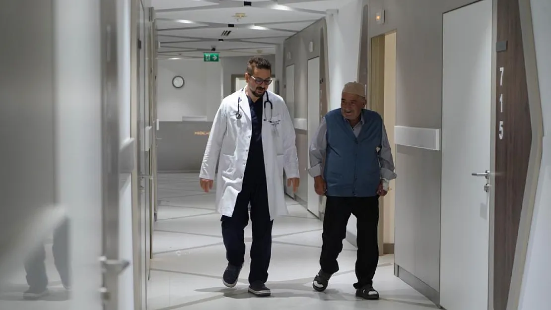 4 Makineyle Nefes Alıyordu… Samsun'daki Tedavi Hayatını Değiştirdi