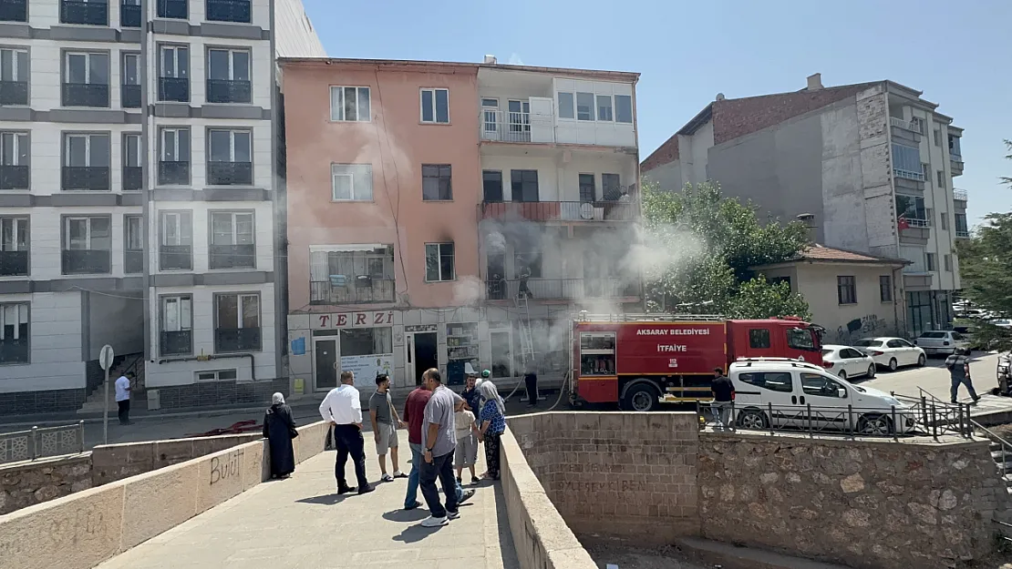 Apartmanda yangın paniği