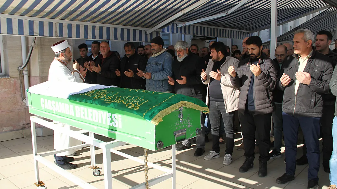 Başkan Şeker'in Annesine Son Görev