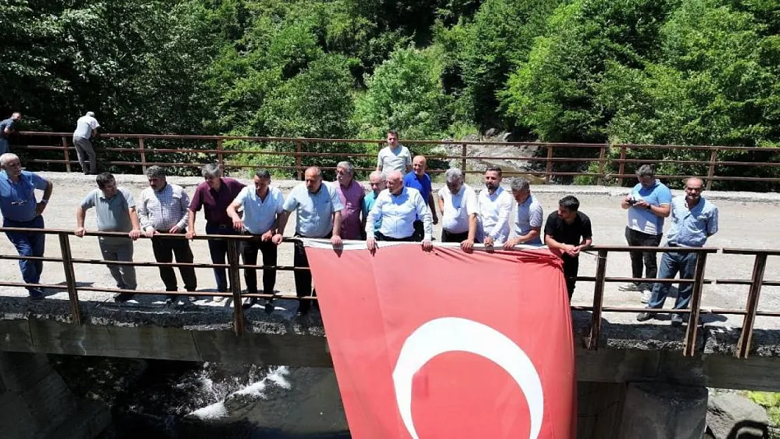 Bu köprüde siz de buluşabilirsiniz
