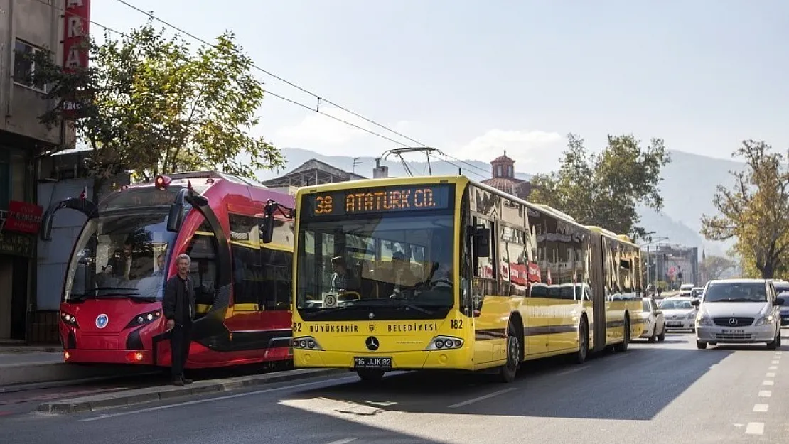 Bursa'da abonman kart sistemi kaldırıldı