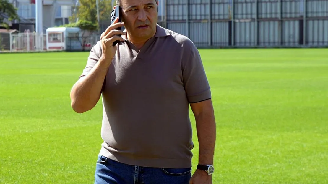 Fuat Çapa, 'Cumartesiden önce mutlaka bir forvet alacağız'