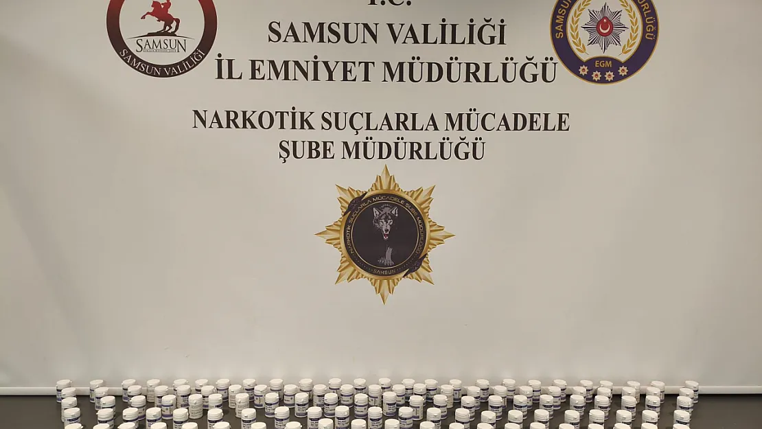 Kargo paketinde sentetik ecza hapı ele geçirildi