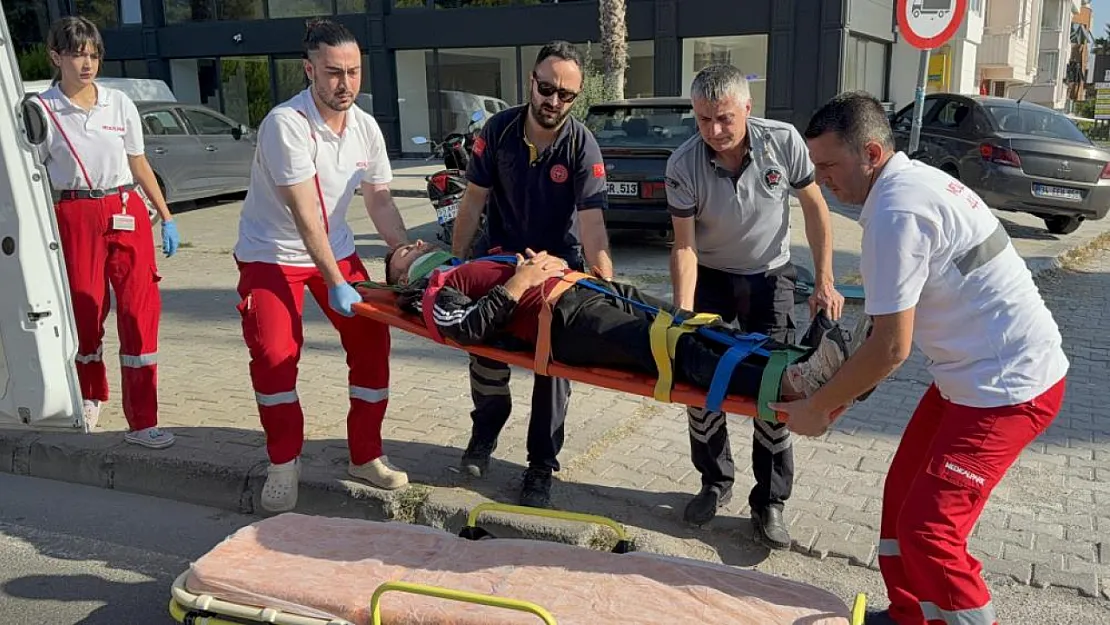 Motosiklet Genç Kıza Çarptı, 2 Yaralı