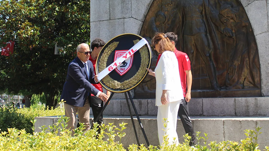 Samsunspor 61. Kuruluş yıl dönümünde anıta çelenk konuldu