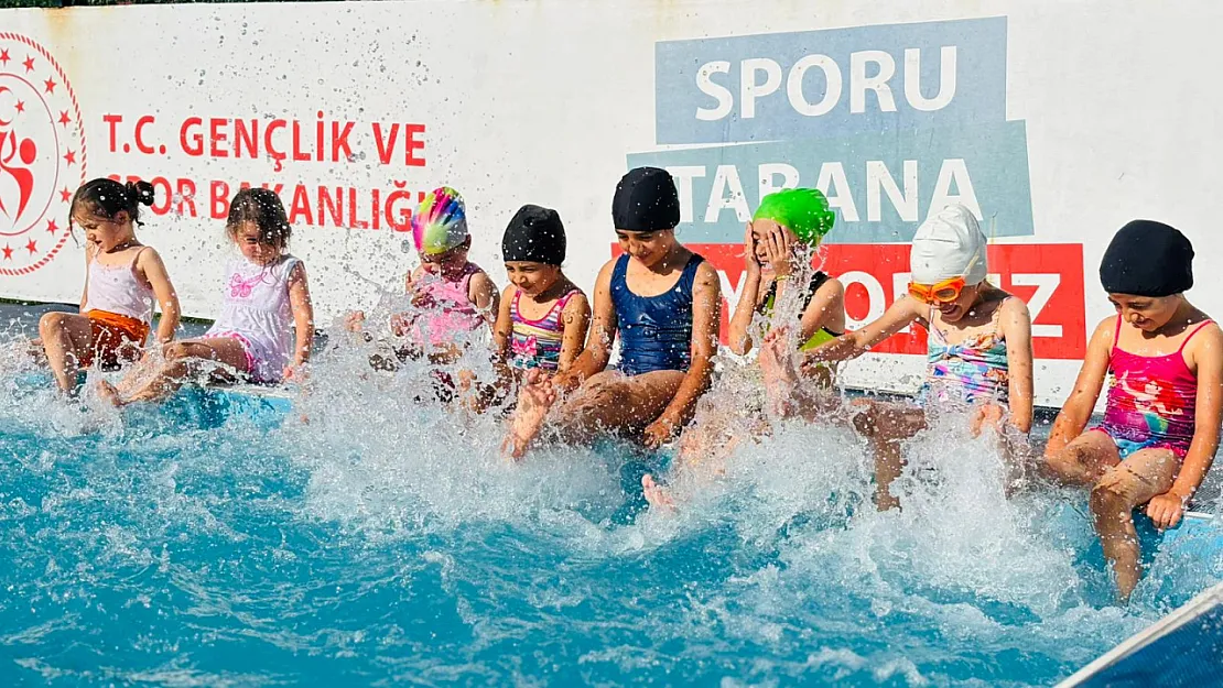 yüzme kurslarına yoğun ilgi
