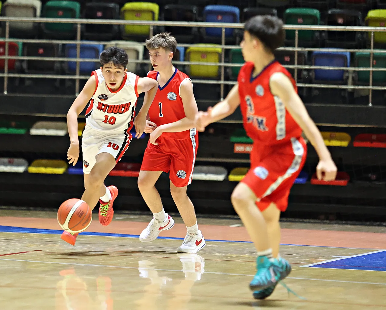Samsun'da 14 Yaş Altı Basketbol Anadolu Şampiyonası başladı
