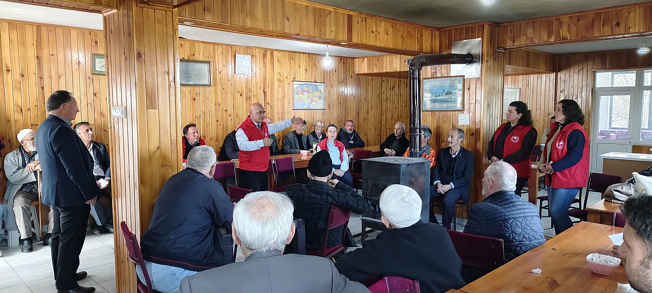 Fındığın baş belasına karşı 19 Mayıs'ta kokarca mesaisi