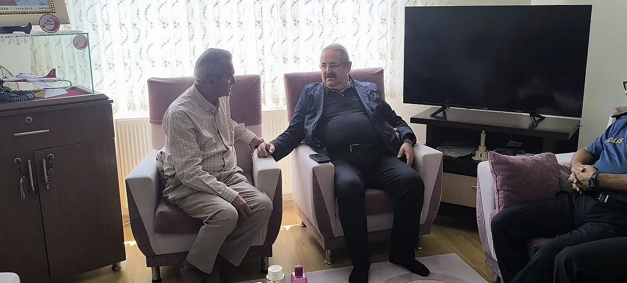 Kaymakam Sağlam'dan şehit ailesine Babalar Günü ziyareti