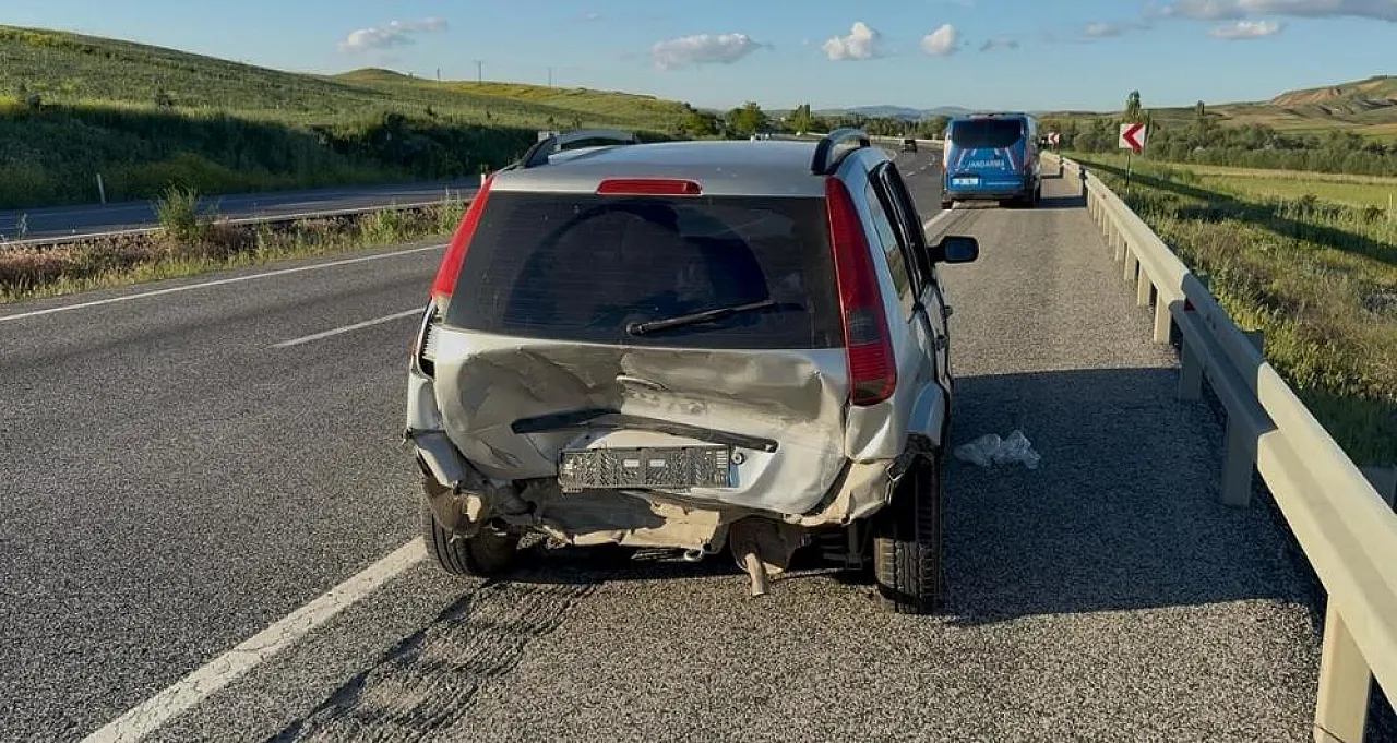 Ankara–Yozgat Yolunda Kaza: 8 Kişi Hastanelik Oldu