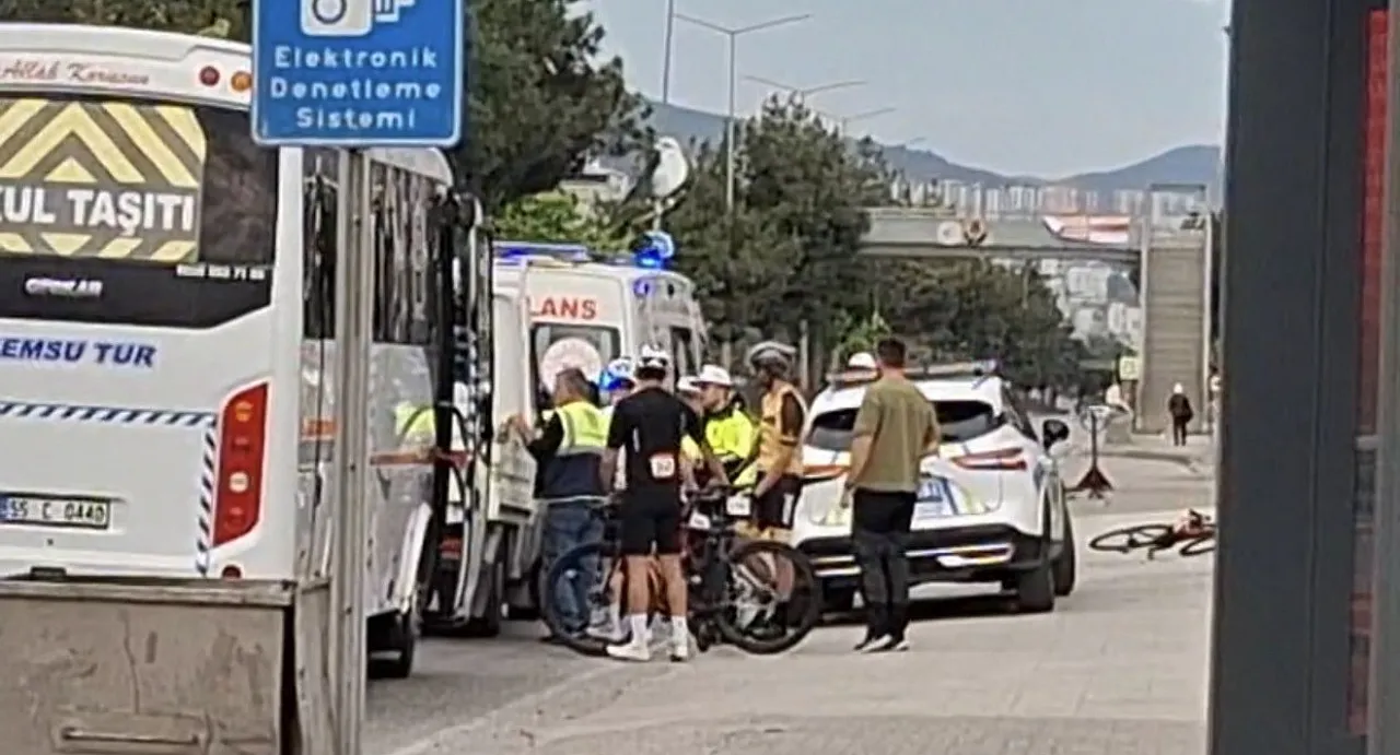 Samsun'da bisiklet yarışında zincirleme kaza: 2 yaralı