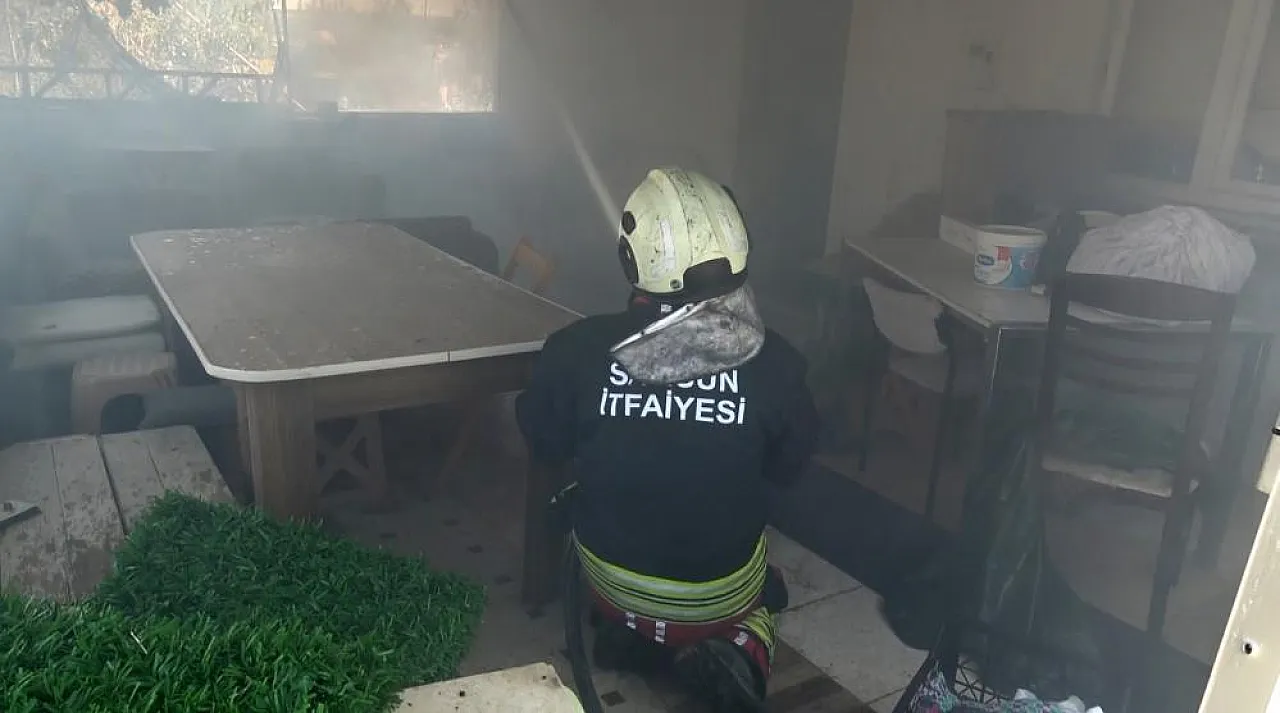 Bafra'da bir bağ evinde yangın çıktı: 1 büyükbaş hayvan telef oldu