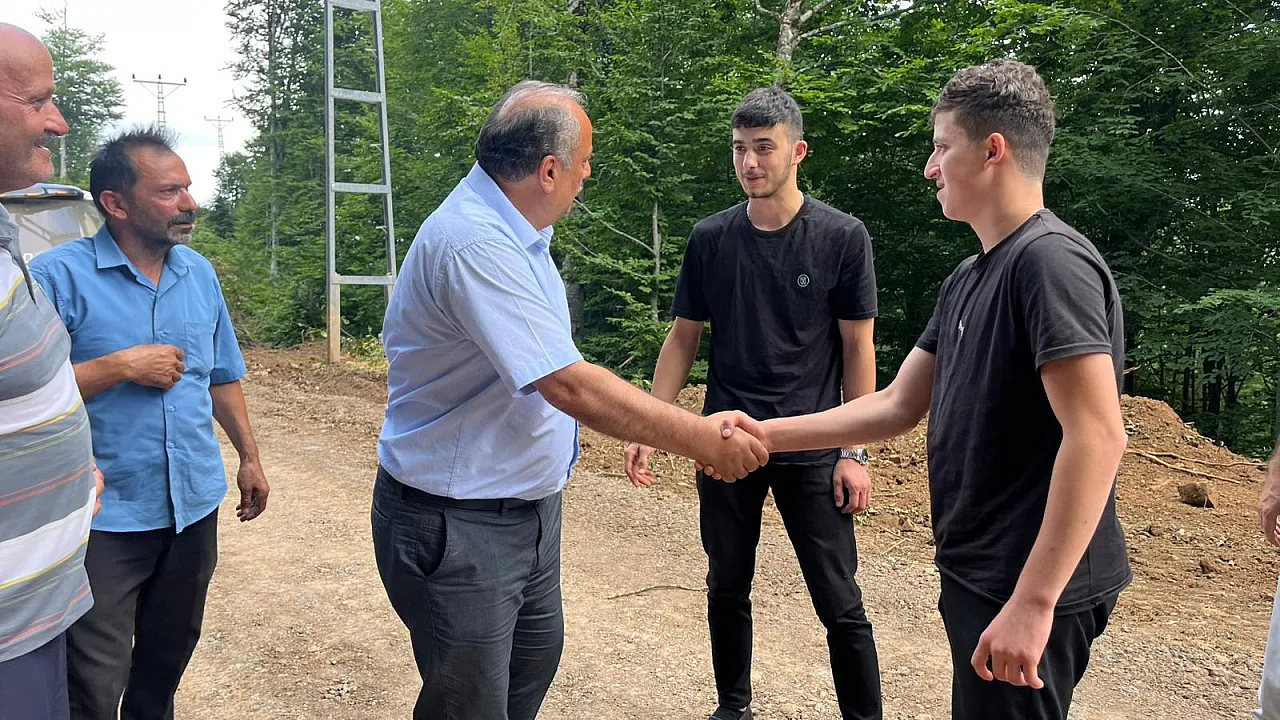 Salıpazarı Yayla Mahallesi'nde Yol Seferberliği