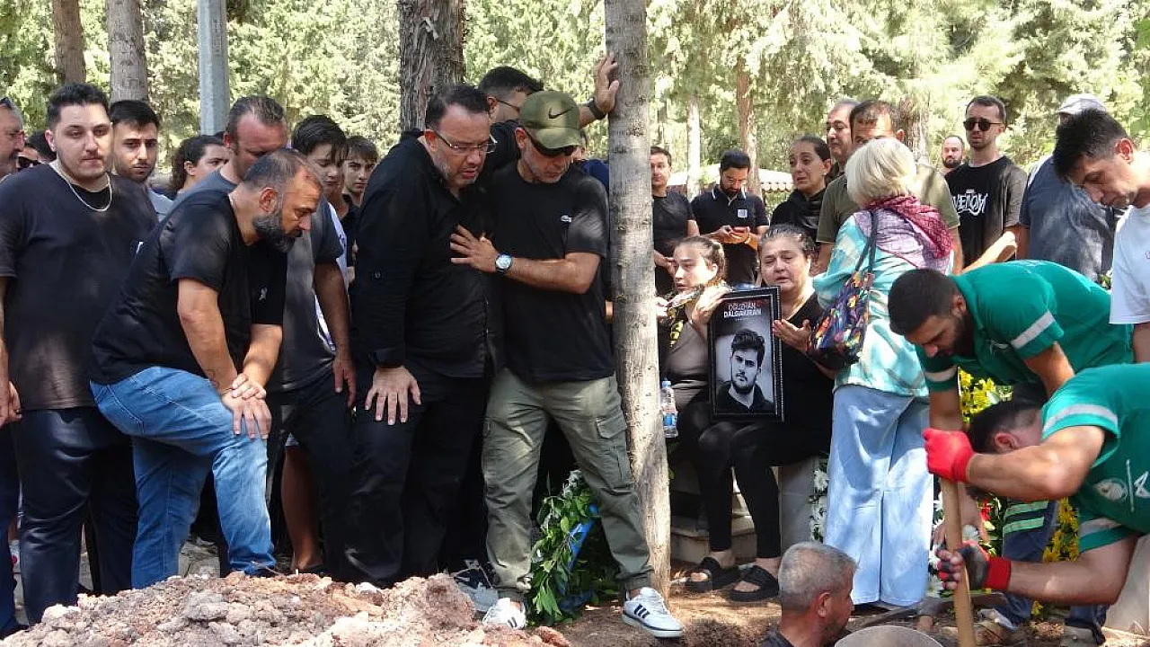 Jrokez Fenerbahçe bayrağıyla uğurlandı