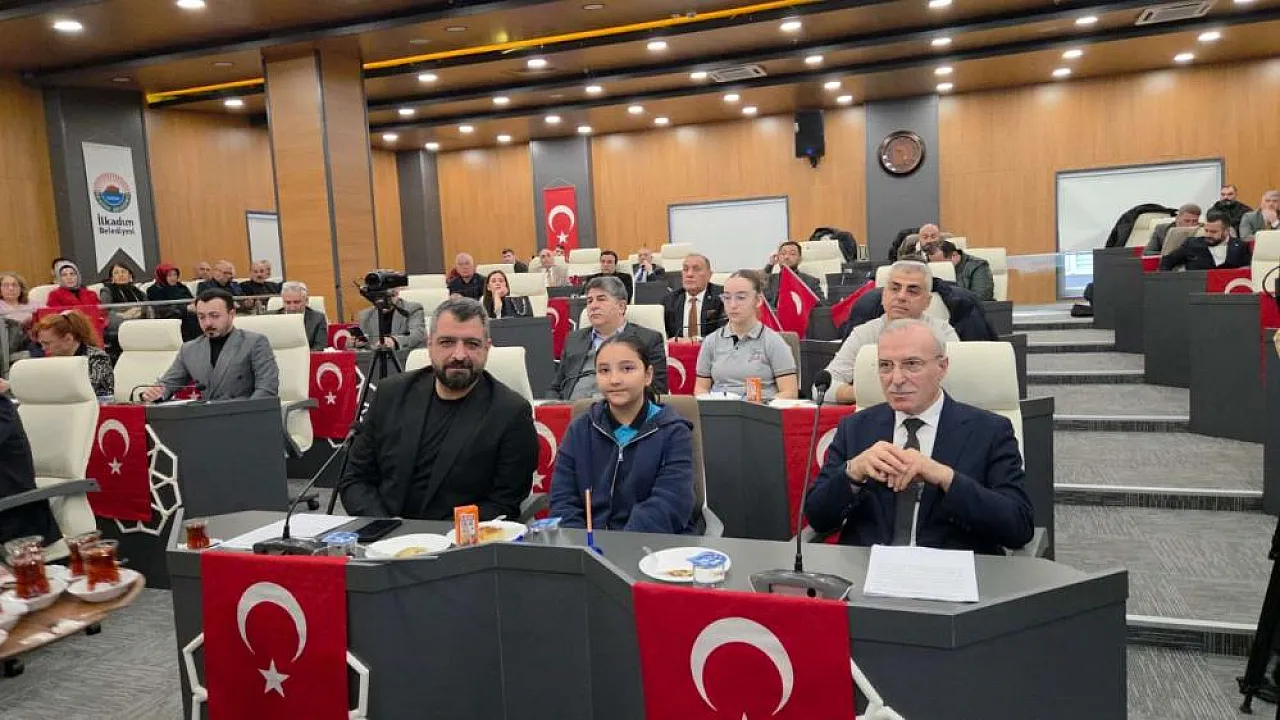 İlkadım Belediye Başkanı Kurnaz'dan Telef Olan Köpeklerle İlgili Açıklama