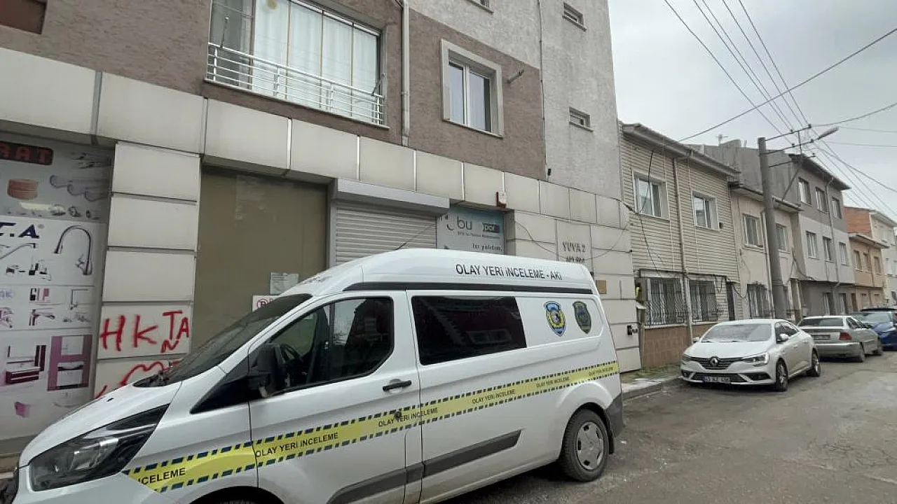 7'nci kattan atladı, evinden eşinin cesedi çıktı