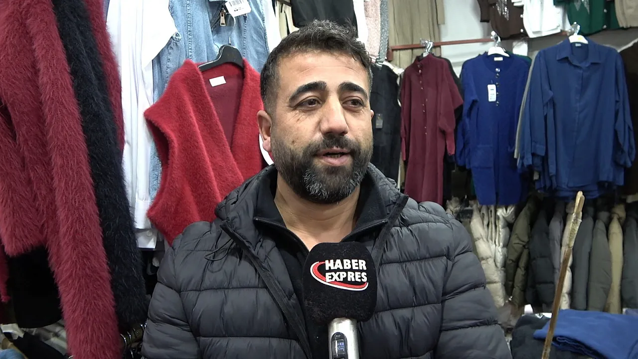 İndirim Çadırı Esnafları Sessizliğini Bozdu : 'Samsun Hepimize Yeter!'