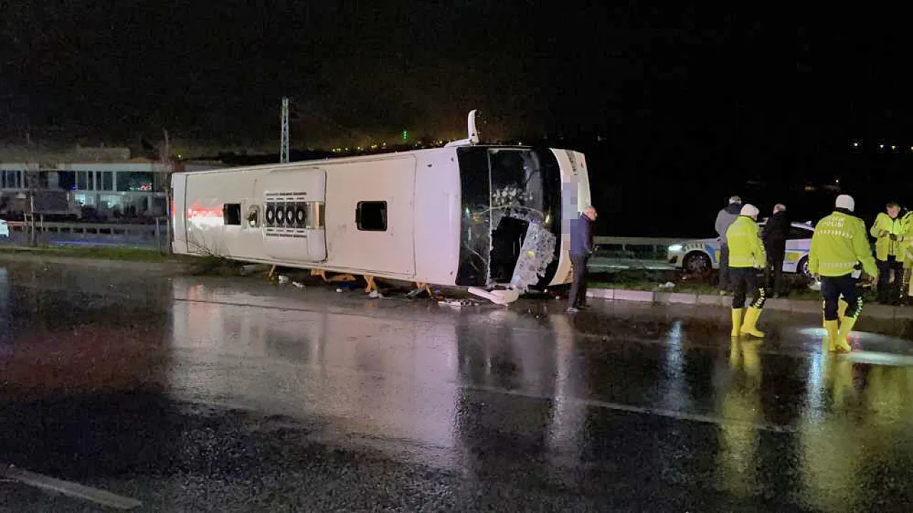 Samsun'da Yolcu Otobüsü Devrildi! Ankara-Tiflis Seferinde Can Pazarı: Yaralı Sayısı Arttı