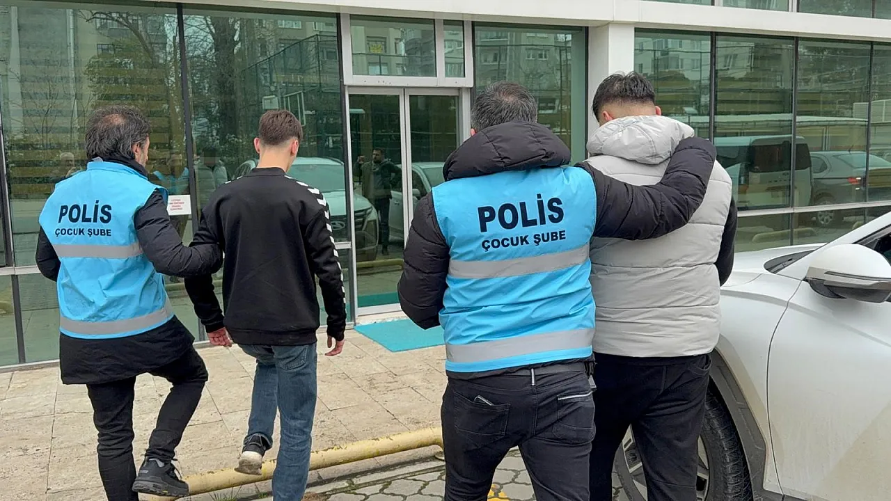 Trabzonspor takım otobüsünün taşlanmasıyla ilgili 3 polis açığa alındı