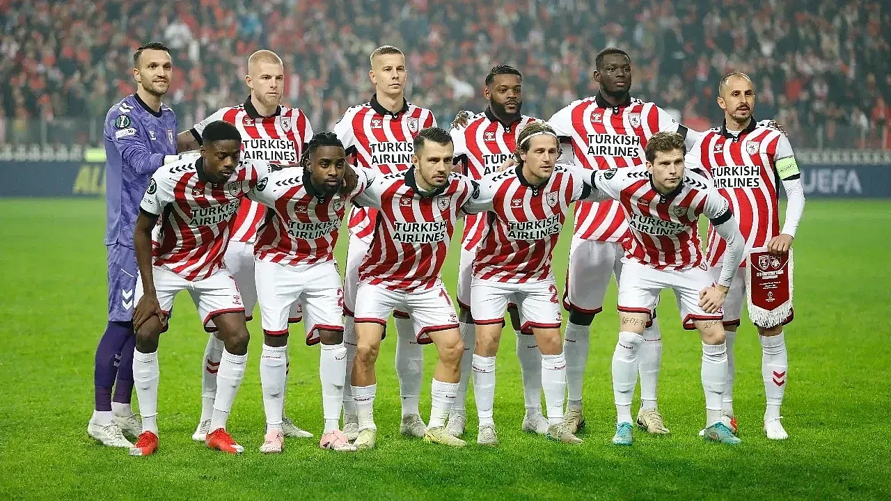Karadeniz'in Direniş Sembolü Samsunspor | Küllerinden Doğan Kırmızı-Beyaz Bir Destan!