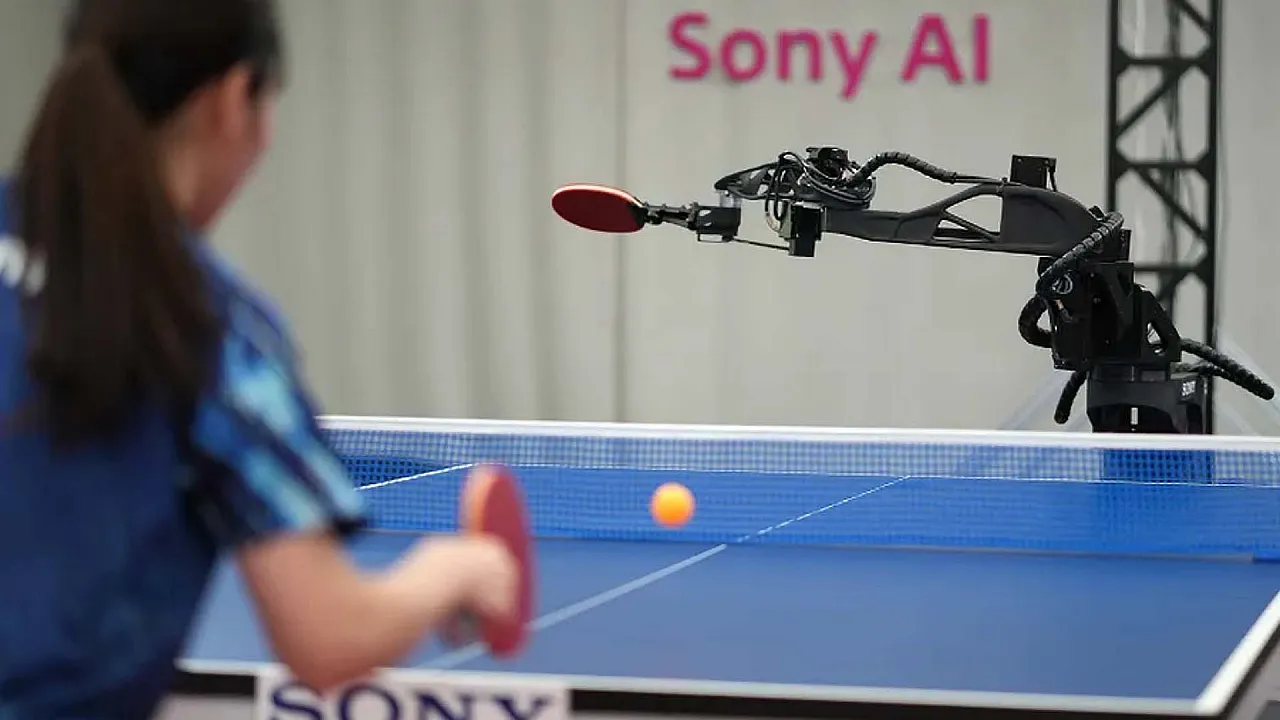 Yapay zekalı masa tenisi robotu 'Ace' elit oyuncuları geride bıraktı