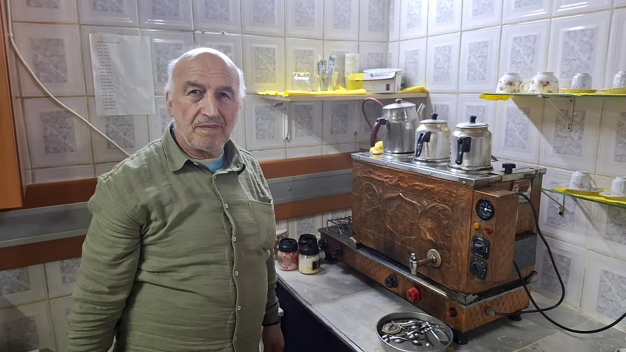 Çay sıcak suyla mı soğuk suyla mı demlenir?