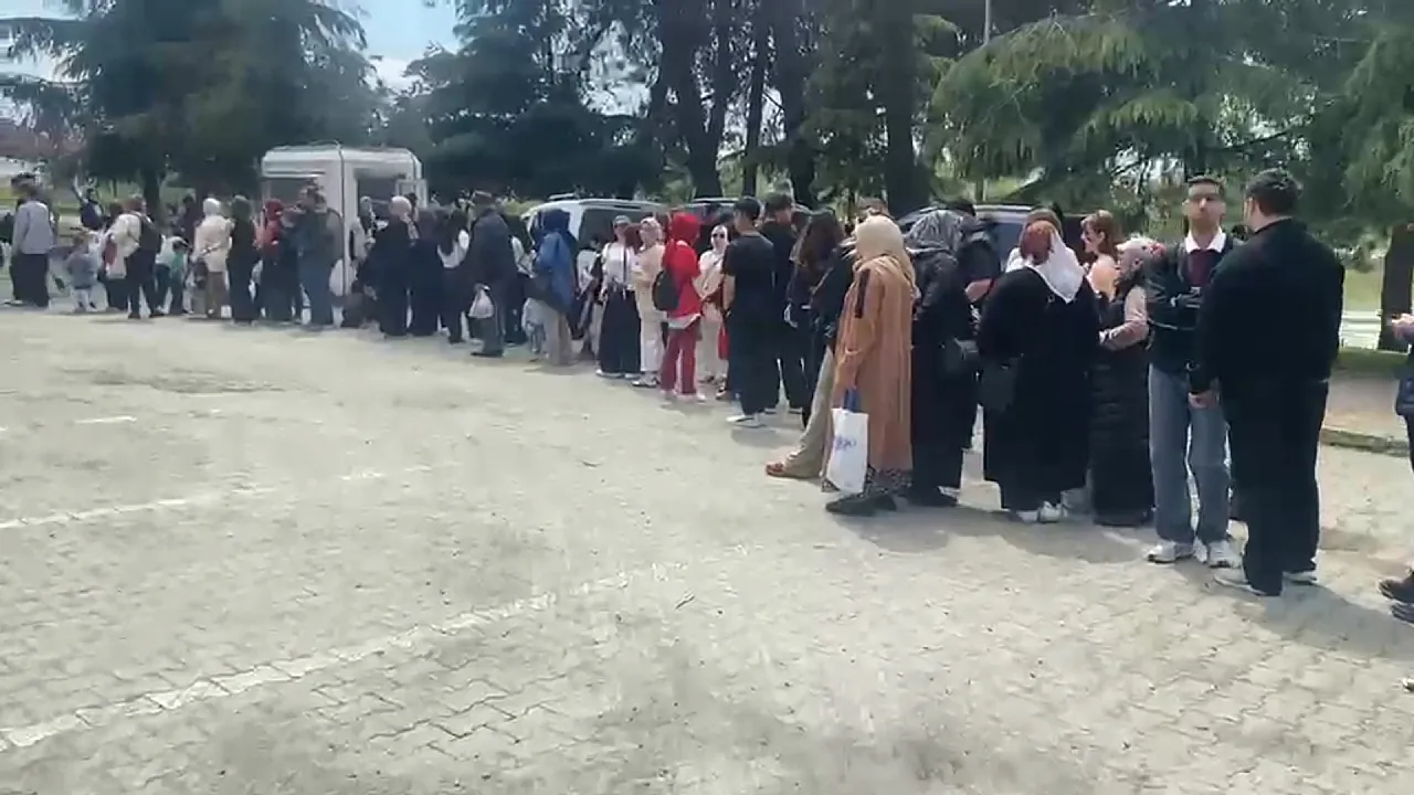 Çarşambalılardan SOLOTÜRK gösterisine yoğun ilgi