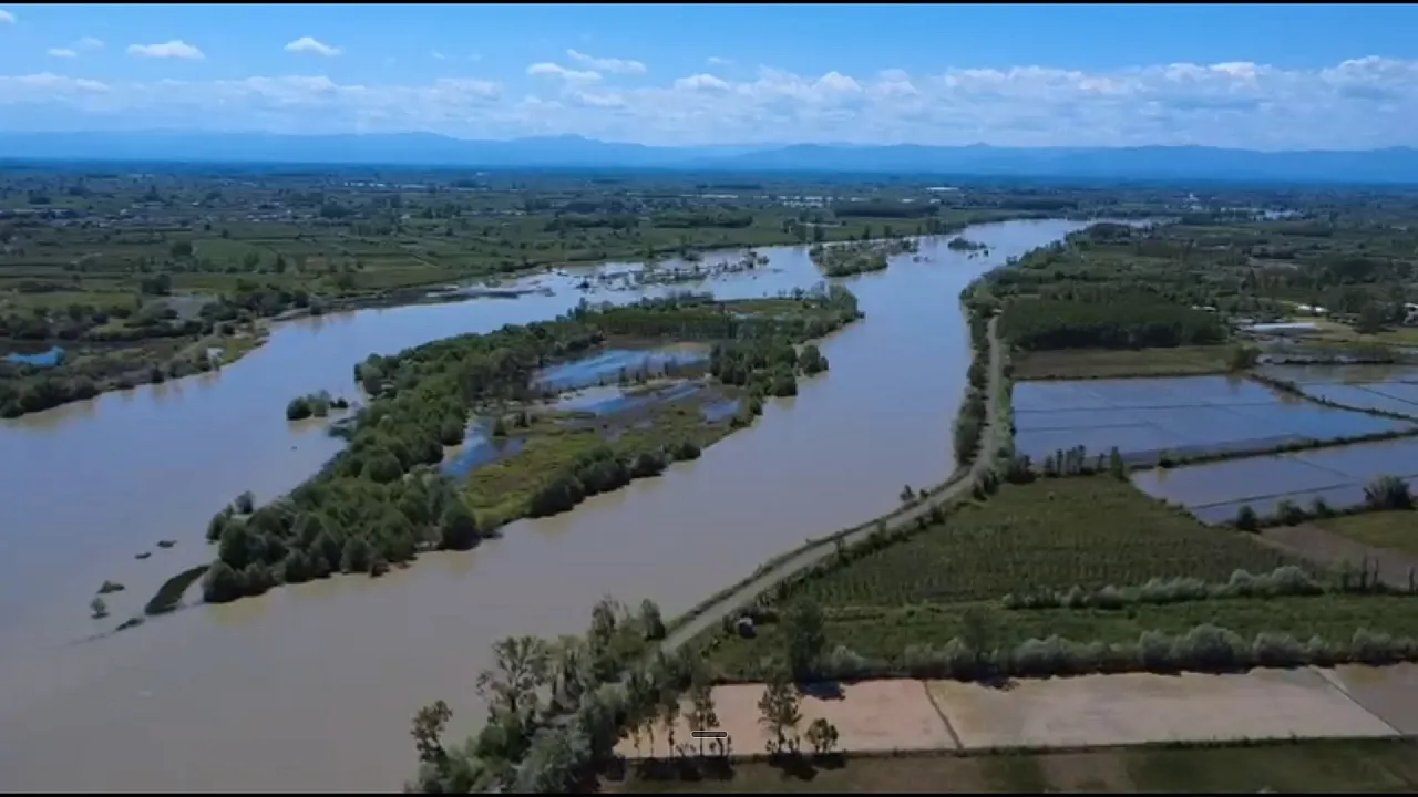 Yeşilırmak ve Karadeniz'in Buluşması Havadan Görüntülendi!