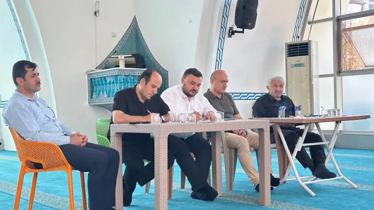 Din görevlileri, 'En Güzel Ezan' için yarıştılar