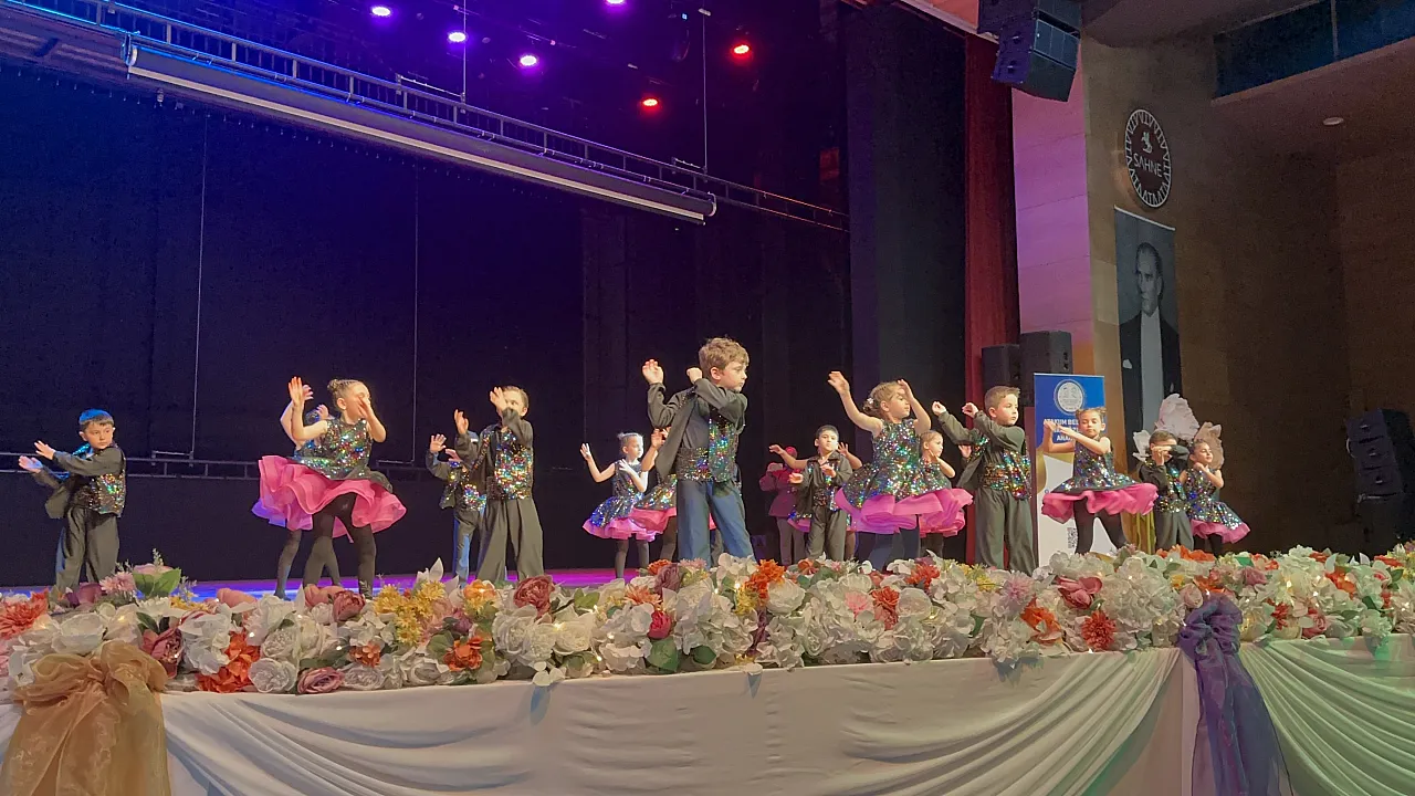Yörelerle Dans Projesi finali göz kamaştırdı