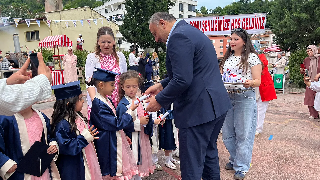 Salıpazarı Anaokulunda mezuniyet heyecanı