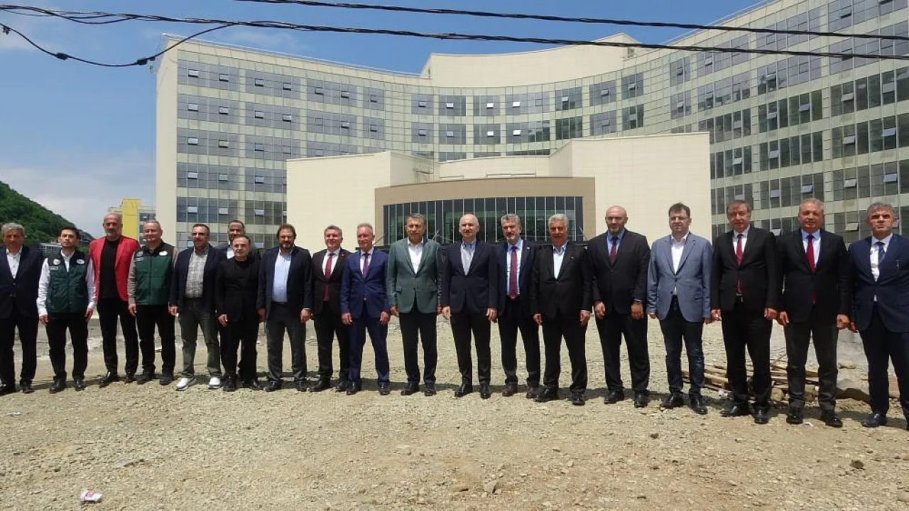Trabzon'un sağlık üssünde 8 bin kişi görev yapacak