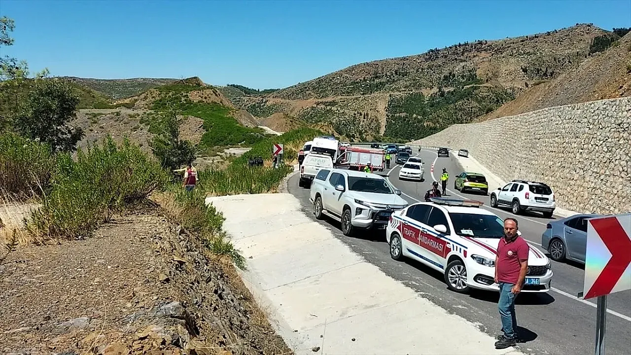 Antalya'da feci kaza: 5 ölü