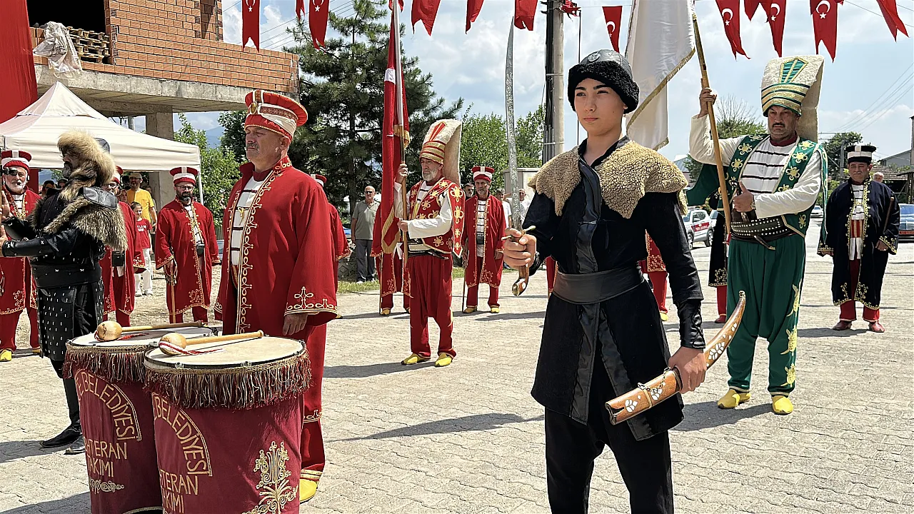 Atatürk'ün ayran içtiği köyde 92 yıllık gelenek yaşatılıyor