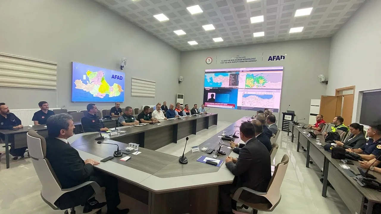 Samsun'da turuncu kod alarmı: Valilikte tedbirler masaya yatırıldı
