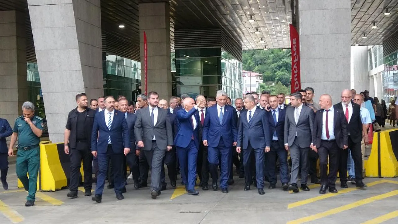 Bakan Bolat: 'Sarp Gümrük Kapısı Asya'ya Açılan Stratejik Bir Koridor'