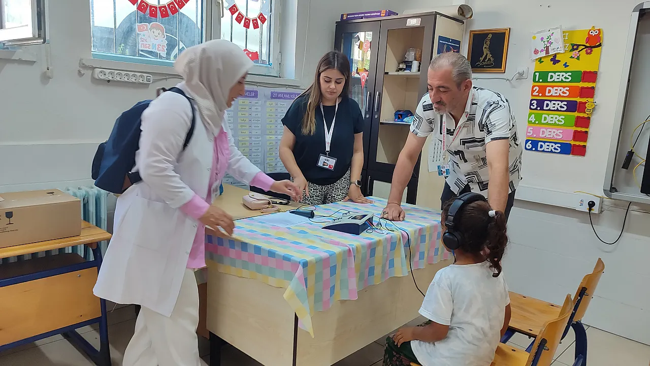 Salıpazarı'nda mevsimlik tarım işçilerinin çocuklarına sağlık taraması